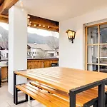 Appartamento Bergblick Fuer Bis 13 Oder 14 Personen Mit 5 Schlafzimmer Und 3 Baeder