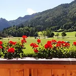 Appartamento Bergblick Fuer Bis 13 Oder 14 Personen Mit 5 Schlafzimmer Und 3 Baeder