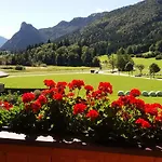 Bergblick Fuer Bis 13 Oder 14 Personen Mit 5 Schlafzimmer Und 3 Baeder Appartamento