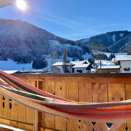 Bergblick Fuer Bis 13 Oder 14 Personen Mit 5 Schlafzimmer Und 3 Baeder
