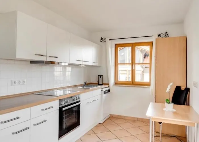 Daire Bergblick Fuer Bis 13 Oder 14 Personen Mit 5 Schlafzimmer Und 3 Baeder