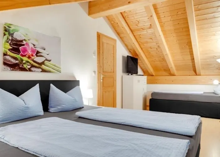 Daire Bergblick Fuer Bis 13 Oder 14 Personen Mit 5 Schlafzimmer Und 3 Baeder