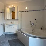 Bergblick Fuer Bis 13 Oder 14 Personen Mit 5 Schlafzimmer Und 3 Baeder Apartmán