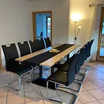 Bergblick Fuer Bis 13 Oder 14 Personen Mit 5 Schlafzimmer Und 3 Baeder Unterammergau