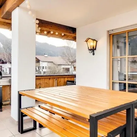 Apartment Mit Bergblick
