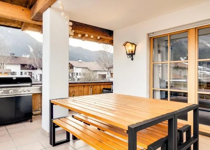 Apartamento Bergblick Fuer Bis 13 Oder 14 Personen Mit 5 Schlafzimmer Und 3 Baeder