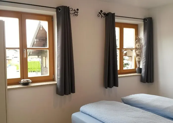 Apartamento Bergblick Fuer Bis 13 Oder 14 Personen Mit 5 Schlafzimmer Und 3 Baeder *