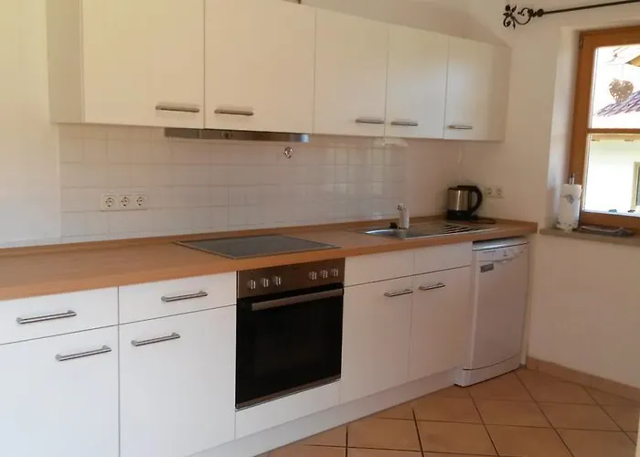 Bergblick Fuer Bis 13 Oder 14 Personen Mit 5 Schlafzimmer Und 3 Baeder אונטראמרגאו